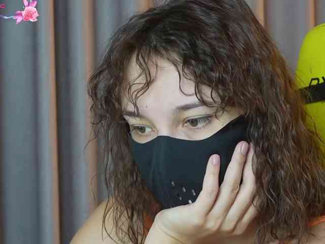 still_her webcam