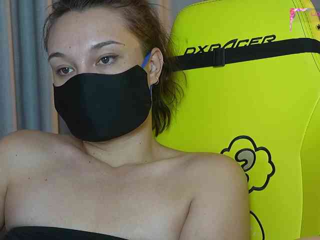 still_her webcam