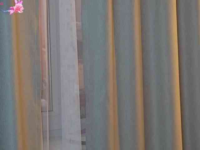 still_her webcam