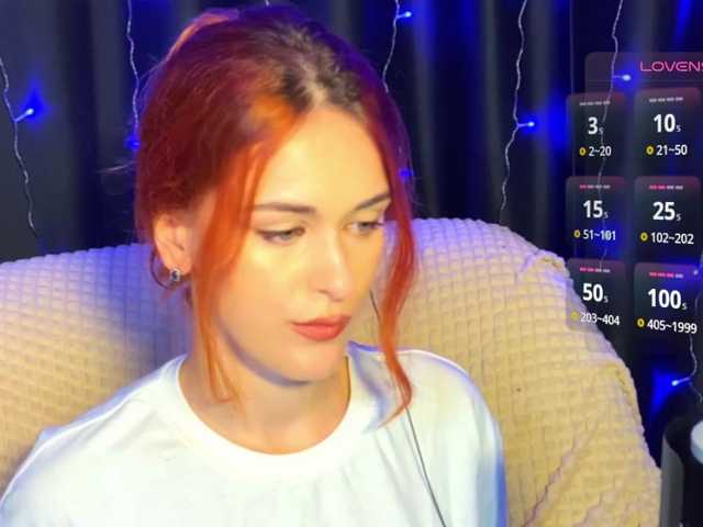 Triss live cam preview