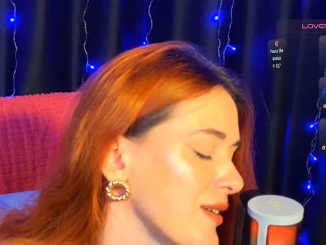 Triss live cam preview