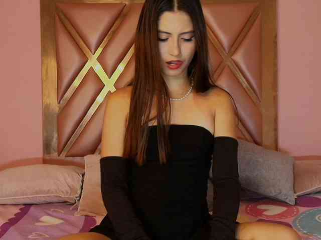 Lilith-rouse webcam