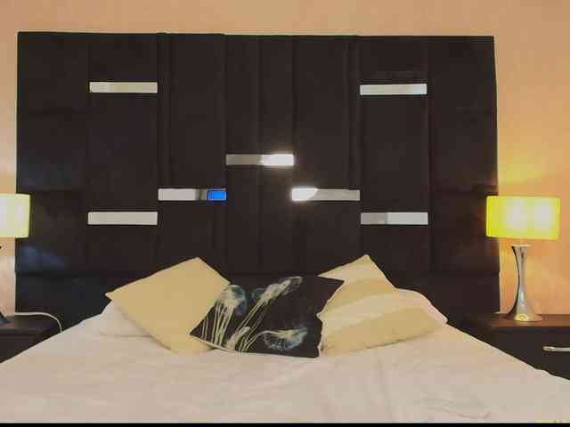 Lilith-rouse webcam