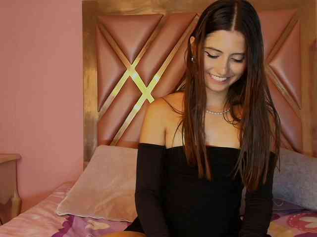 Lilith-rouse webcam