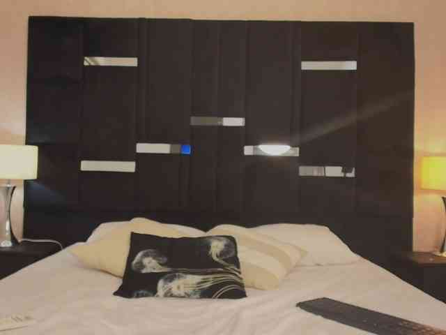 Lilith-rouse webcam