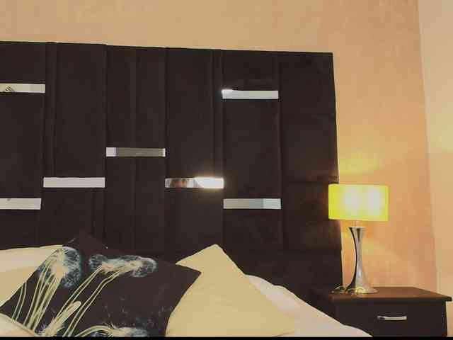 Lilith-rouse webcam