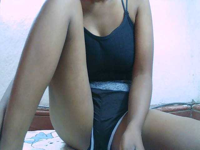 Elisa571 live cam on BongaCams