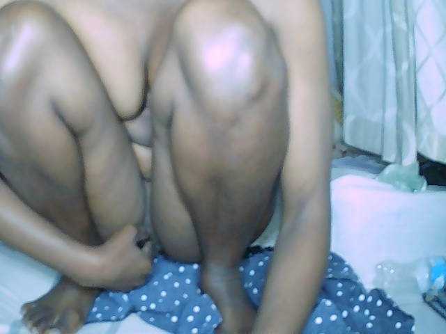 Elisa571 live cam on BongaCams