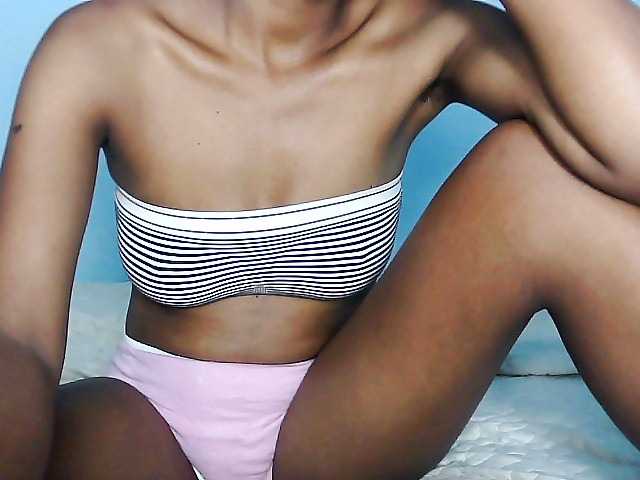 Elisa571's BongaCams show and profile