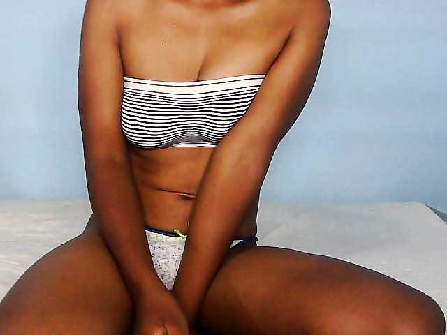 Elisa571's BongaCams show and profile