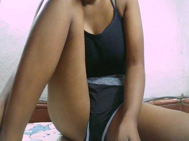 Elisa571 live cam on BongaCams