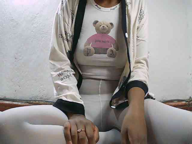 Elisa571 webcam