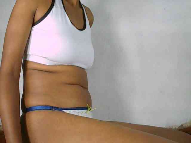 Elisa571 webcam