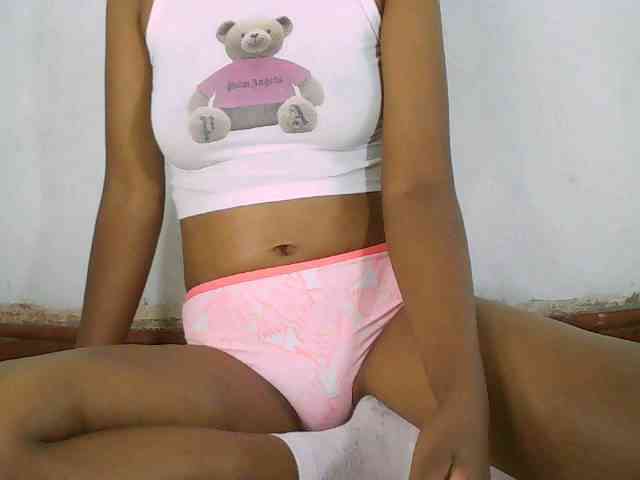 Elisa571 webcam