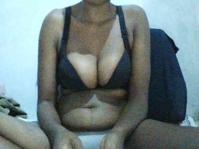 Elisa571 webcam