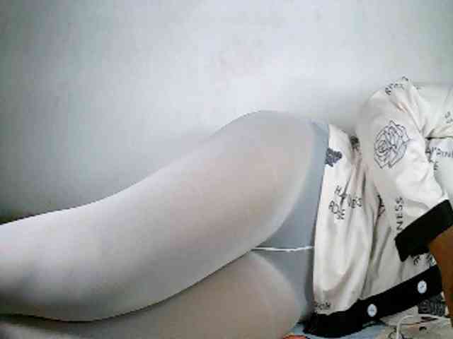 Elisa571 webcam