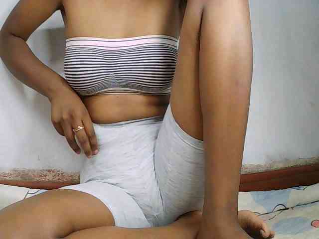 Elisa571 webcam