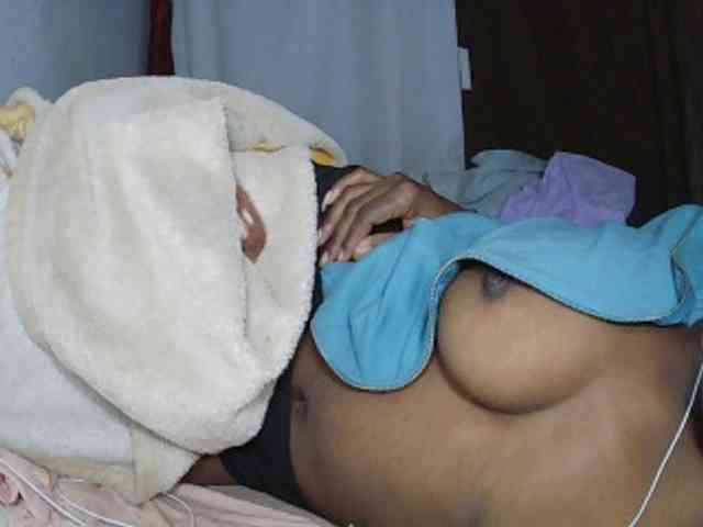 Elisa571 webcam