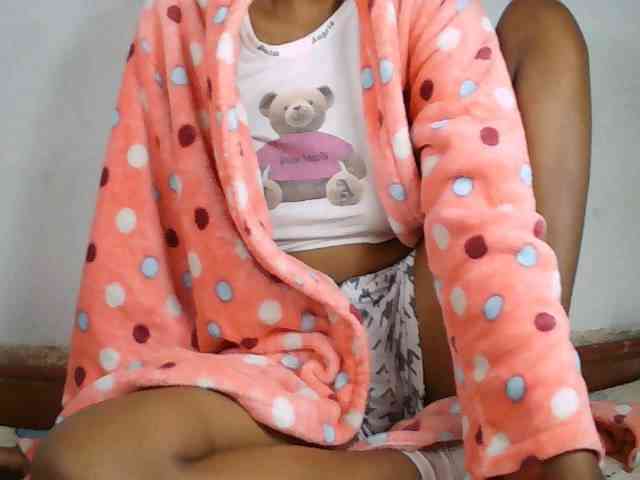 Elisa571 webcam