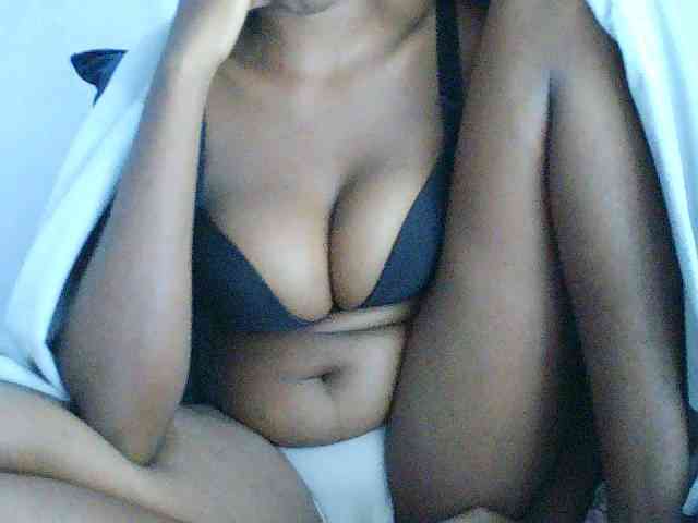 Elisa571 webcam