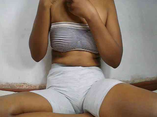 Elisa571 webcam