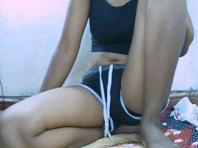 Elisa571 webcam