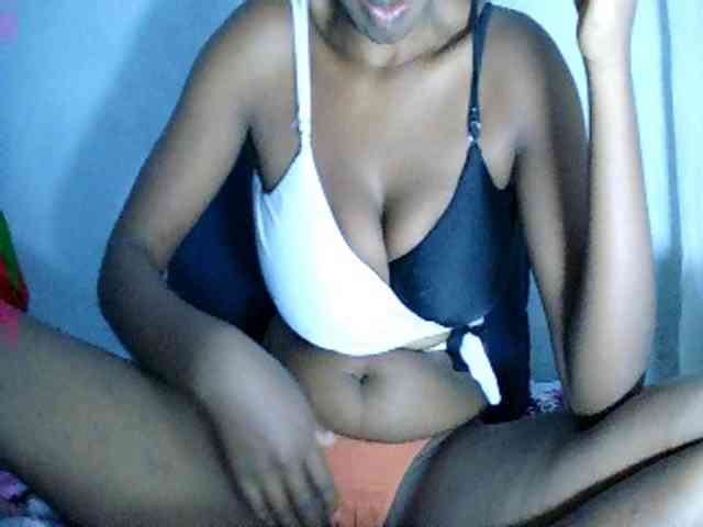 Elisa571 webcam
