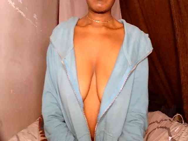 Elisa571 webcam
