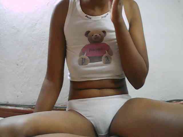 Elisa571 webcam