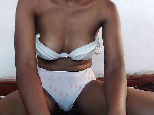 Elisa571 webcam