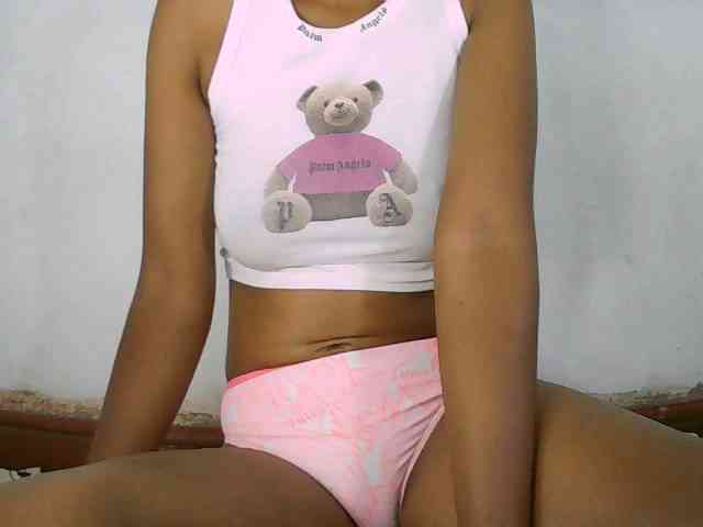 Elisa571 webcam