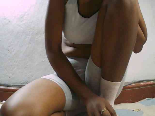 Elisa571 webcam