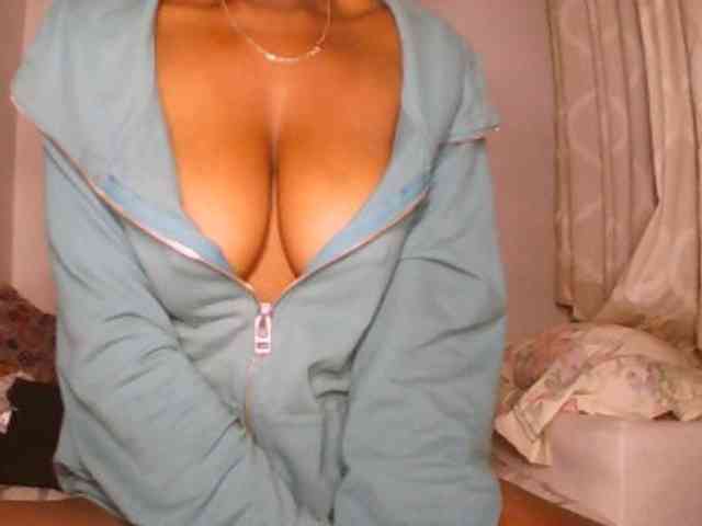 Elisa571 webcam