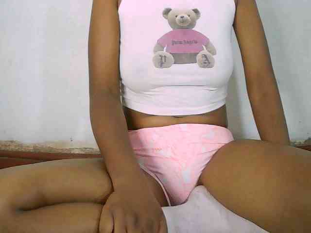 Elisa571 webcam