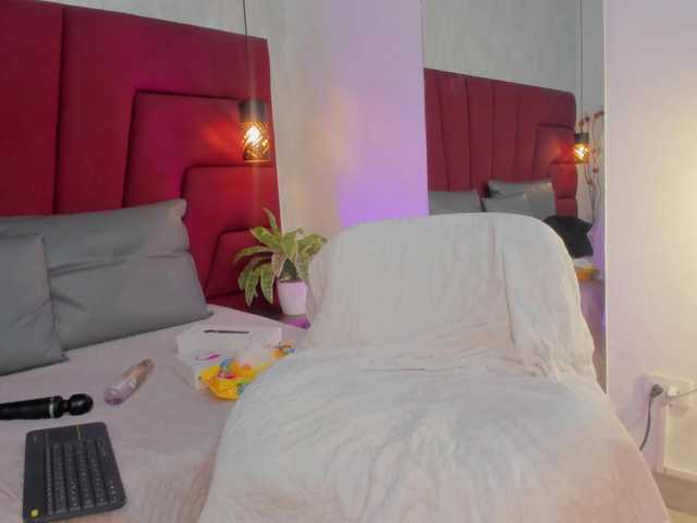 Bellatrix- live webcam show