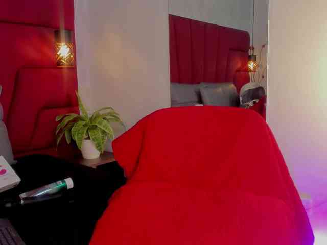 Bellatrix- Sex Cam Show