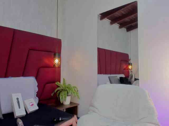 Bellatrix- Sex Cam Show
