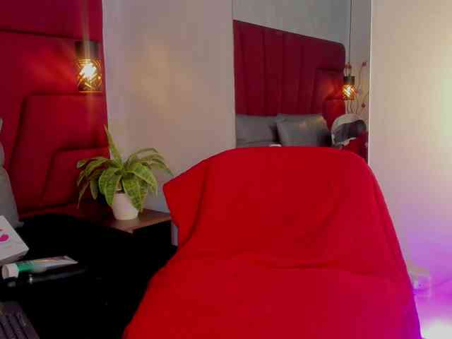 Bellatrix- Sex Cam Show