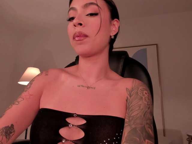 ChristineFord live cam on BongaCams