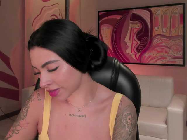ChristineFord live cam on BongaCams