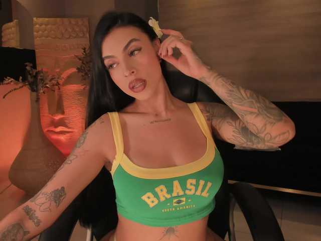 ChristineFord live cam on BongaCams