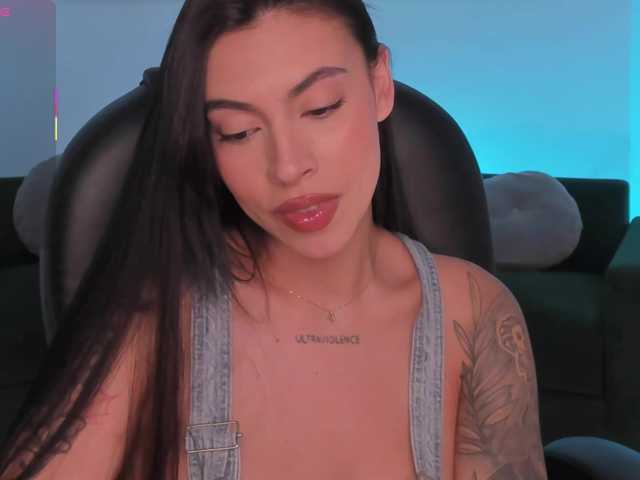 ChristineFord live cam on BongaCams