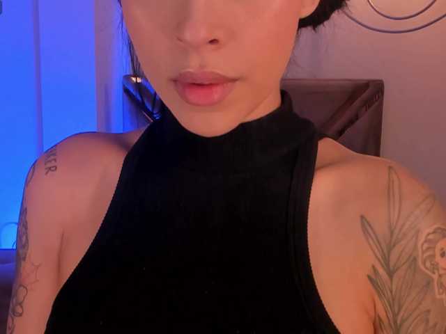 ChristineFord live cam on BongaCams