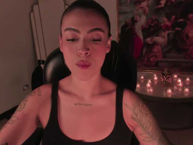 ChristineFord live cam on BongaCams