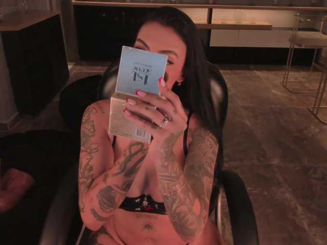ChristineFord live cam on BongaCams