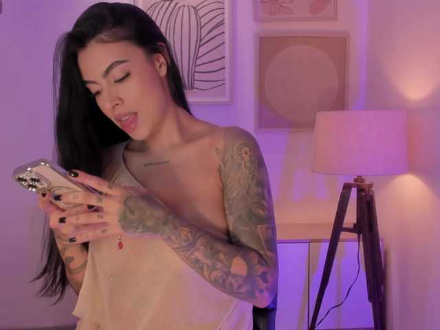 ChristineFord live cam on BongaCams