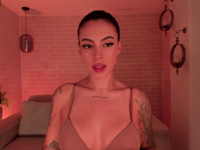 ChristineFord live cam on BongaCams