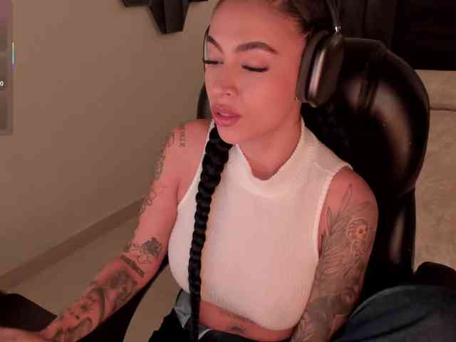 ChristineFord webcam