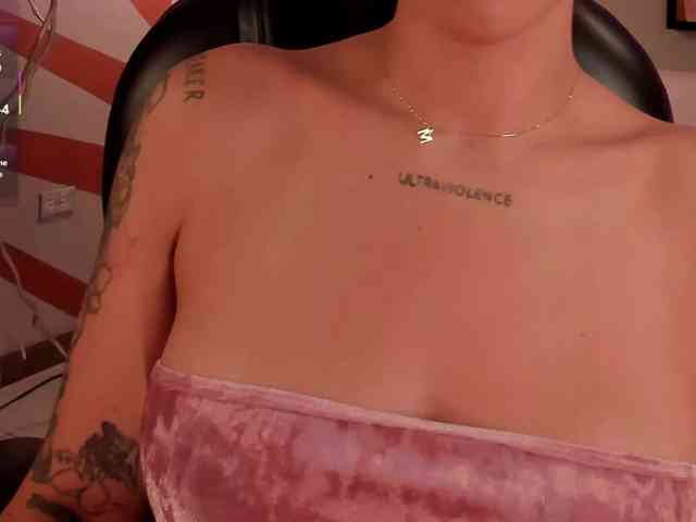 ChristineFord webcam
