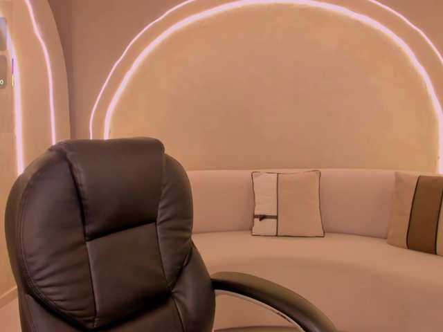 CelesteMoon's BongaCams show and profile